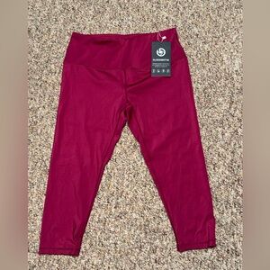NWT Bubblelime leggings pinkish‎ red size large calf length work out running